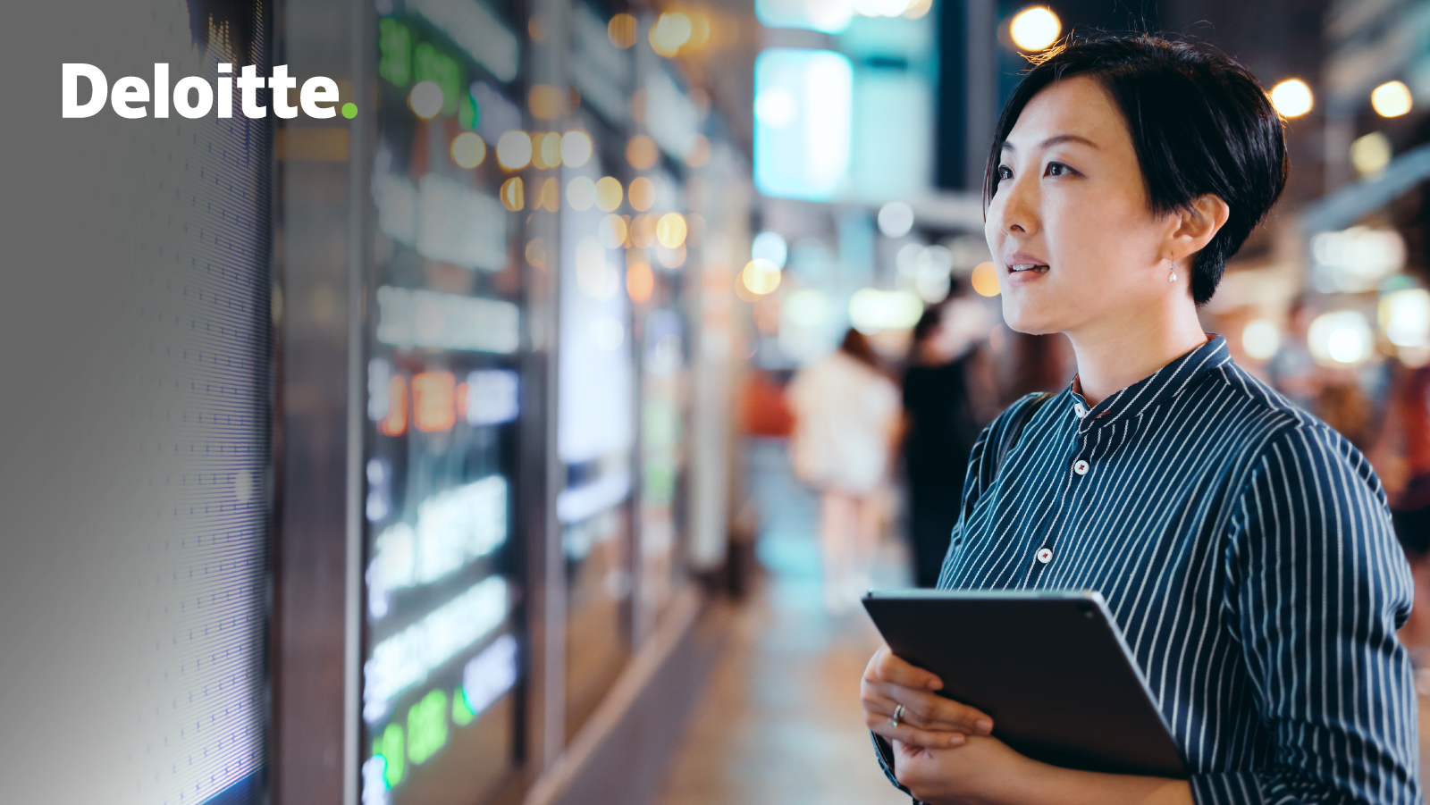 Woman using a screen for presentation